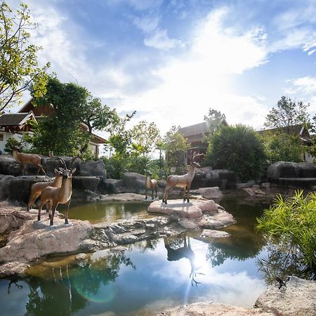 Thantara Resort Chiang Mai Buitenkant foto